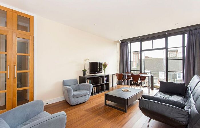 2 Bedroom Flat To Rent In Carlow Street, London, NW1