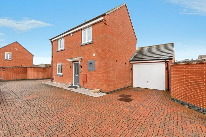 3 Bedroom Detached House For Sale In Cowslip Lane, Leicester, LE7