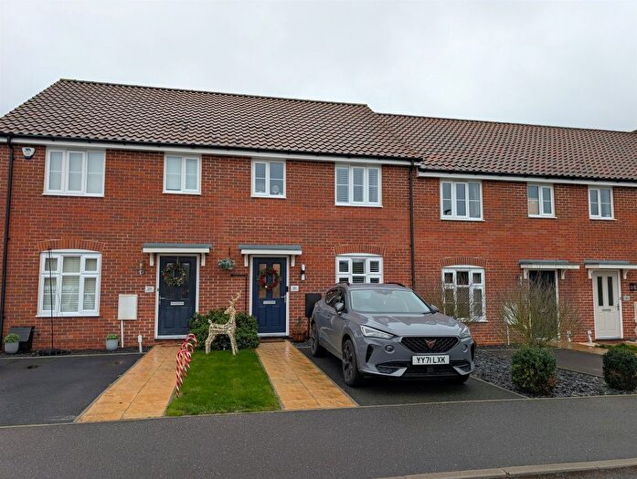 3 Bedroom Semi Detached House For Sale In Tynan Crescent, Stowmarket, IP14