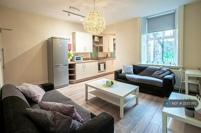 7 Bedroom Terraced House To Rent In Crookesmoor Road, Sheffield, S6