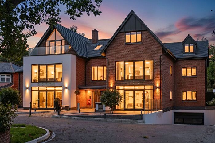 2 Bedroom Flat For Sale In Station Road, Blackwell, B60