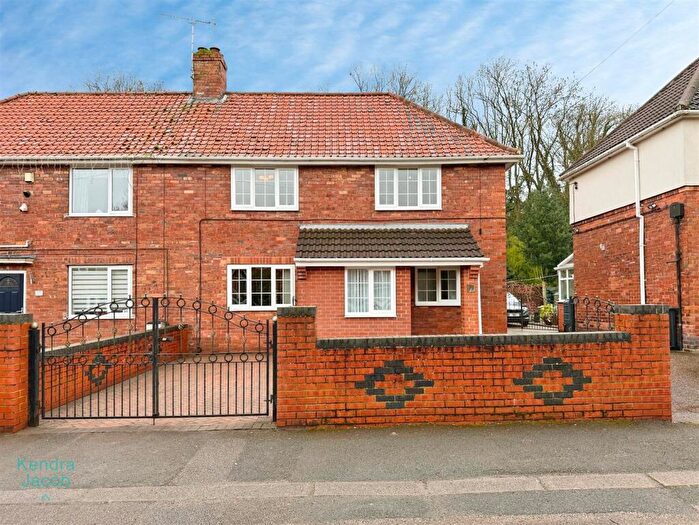 3 Bedroom Semi-Detached House For Sale In School Road, Langold, Worksop, S81