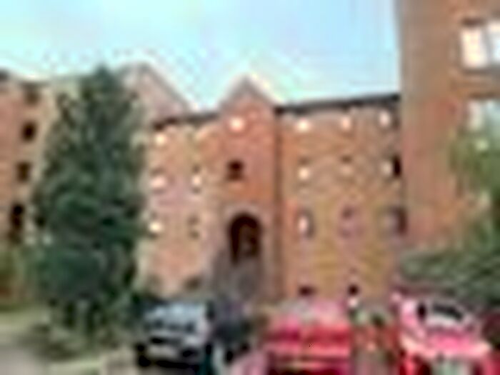 2 Bedroom Flat To Rent In Albion Gate, Glasgow, G1