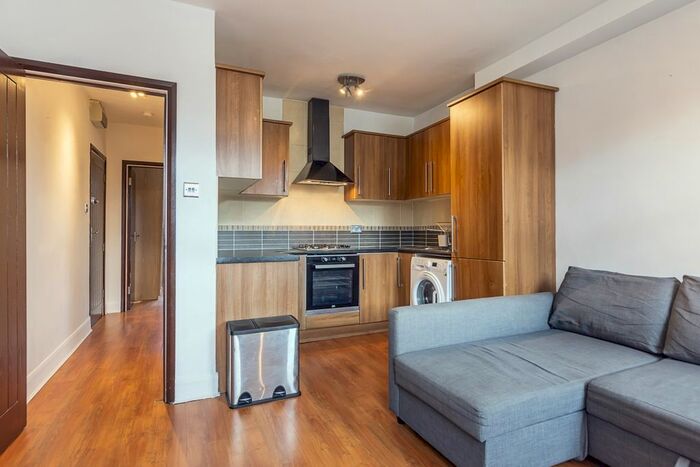 1 Bedroom Flat To Rent In Shaftesbury Road, London, N19