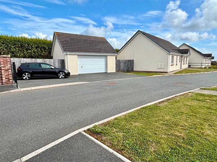 3 Bedroom Bungalow For Sale In Beaconing Drive, Steynton, Milford Haven, Pembrokeshire, SA73