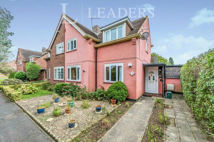 3 Bedroom Semi-Detached House To Rent In Broomfield, Guildford, GU2