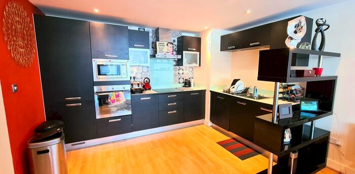 2 Bedroom Flat To Rent In Gallions Road, Victoria Dock, London, E16