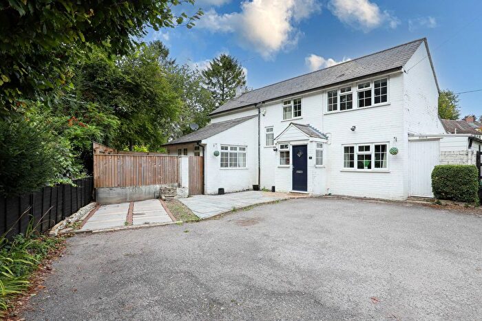 3 Bedroom Detached House For Sale In Fiveways Cottages, Blandford Forum, DT11