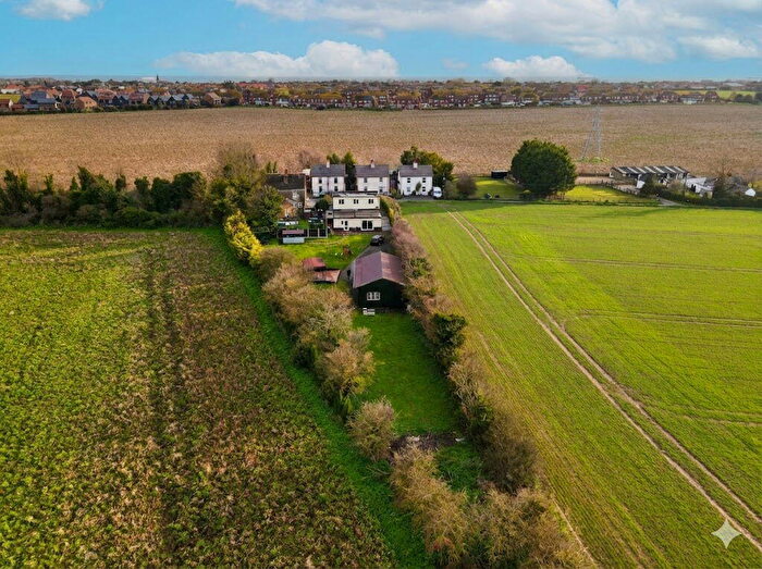 4 Bedroom Detached House For Sale In Shottendane Road, Margate, CT9