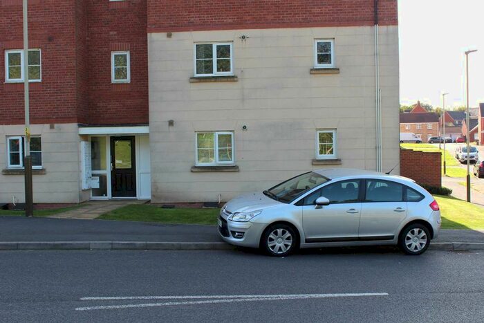 2 Bedroom Flat To Rent In Kestrel Lane, Hamilton, Leicester LE5