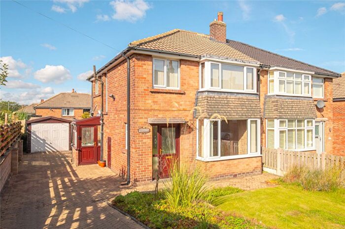 3 Bedroom Semi-detached House For Sale In Wetlands Road, Meltham, Holmfirth, HD9