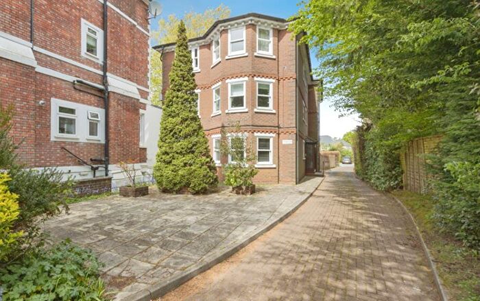 2 Bedroom Flat To Rent In Lansdowne Road, Tunbridge Wells, TN1