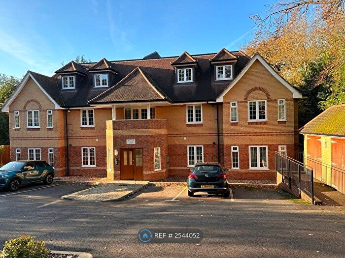 2 Bedroom Flat To Rent In Brackendale Court, Camberley, GU15
