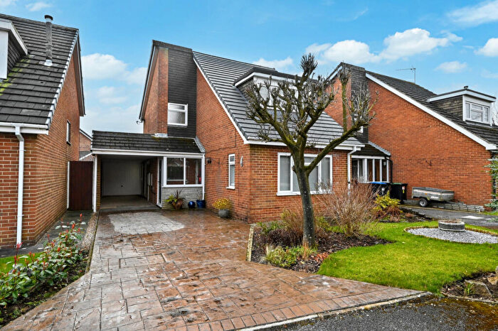 3 Bedroom Detached House For Sale In Hawthorn Close, Ashbourne, DE6
