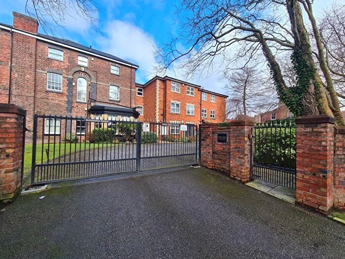2 Bedroom Flat For Sale In Ivanhoe Road, Liverpool, L17