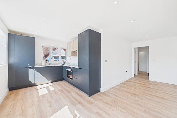 1 Bedroom Flat To Rent In Vicarage Road, Blackwater, Camberley, Hampshire, GU17