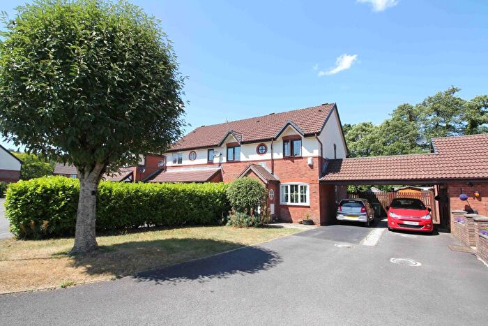 2 Bedroom Semi-Detached House To Rent In Llwyn Onn, Tyla Garw, CF72