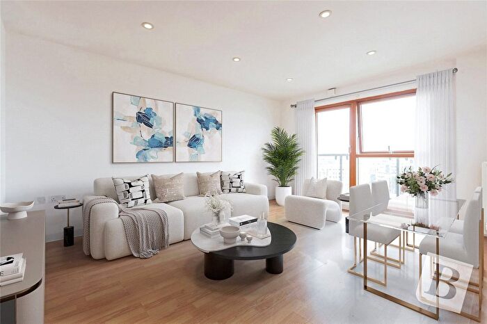 2 Bedroom Flat To Rent In Atlanta Boulevard, Romford, Essex, RM1
