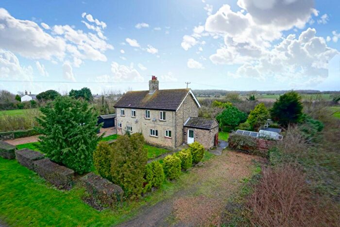 3 Bedroom Semi-Detached House For Sale In Stukeley Road, Abbots Ripton, Huntingdon, PE28