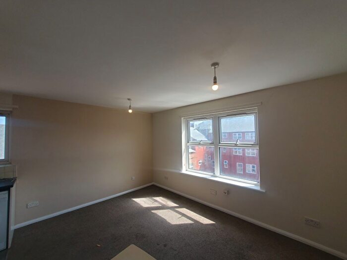 1 Bedroom Flat To Rent In Promenade, Whitley Bay, NE26