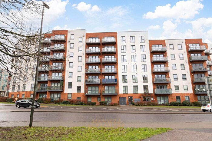 2 Bedroom Flat For Sale In West Green Drive, Crawley, RH11