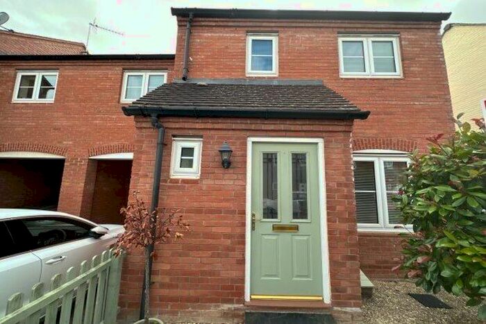 3 Bedroom Property To Rent In Austen Road, Stratford-Upon-Avon, CV37