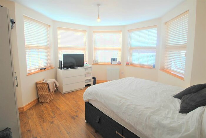 2 Bedroom Flat To Rent In Methuen Close, Bournemouth, BH8