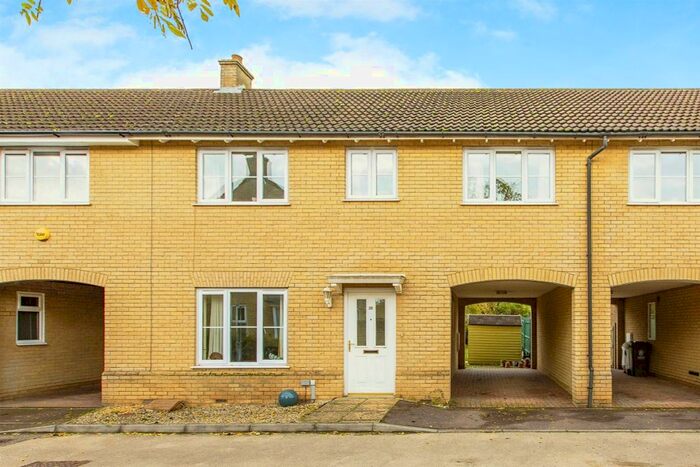 3 Bedroom Terraced House For Sale In Grafton Drive, Highfields Caldecote, Cambridge, CB23