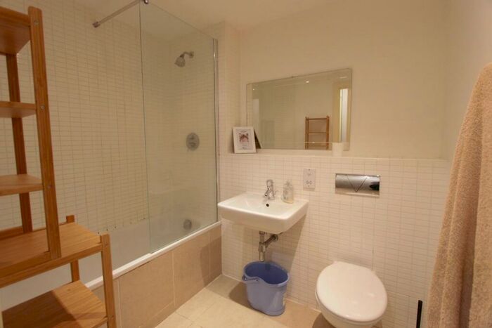 2 Bedroom Apartment To Rent In City Point, Solly Street, Sheffield, S1