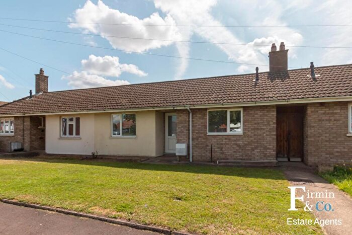 2 Bedroom Bungalow To Rent In Andrewes Close, Farcet, Peterborough, PE7