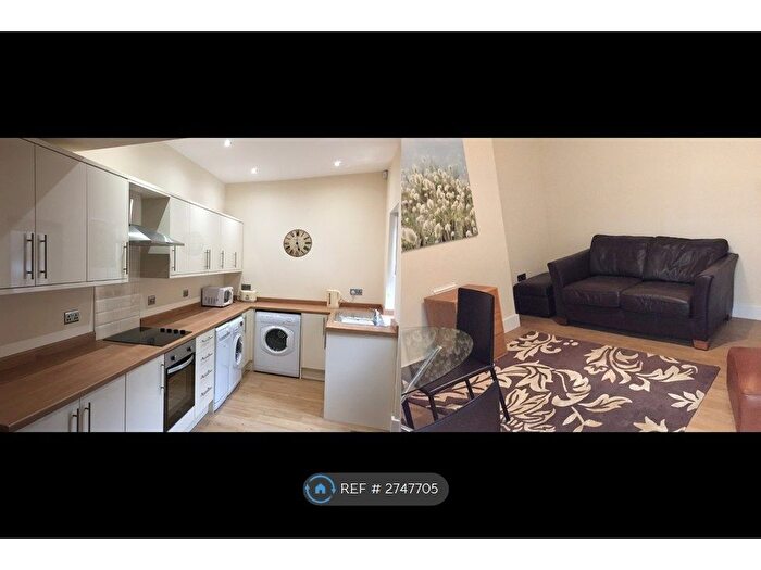 3 Bedroom Semi Detached House To Rent In Huntingdon Street, Nottingham, NG1