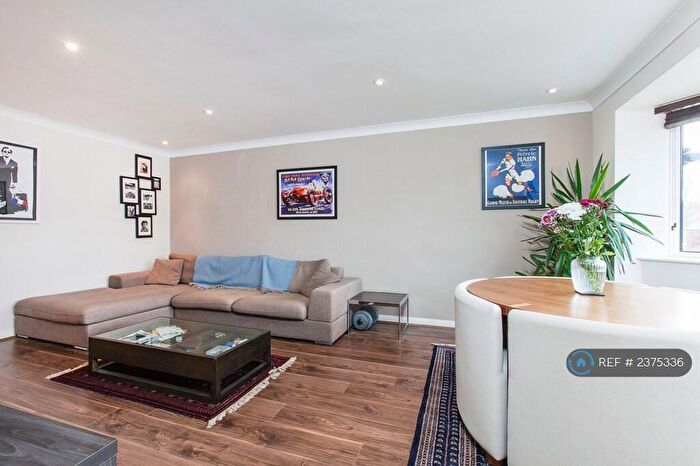 2 Bedroom Flat To Rent In Nightingale Court, London, N4