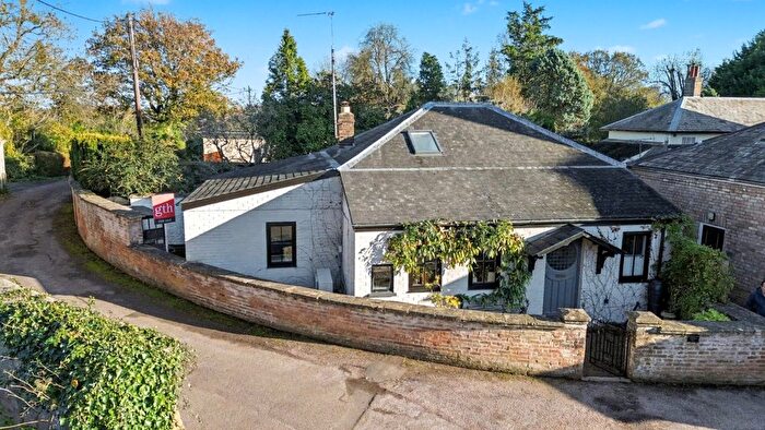 3 Bedroom Bungalow For Sale In Heatherton Park, Bradford On Tone, Taunton, Somerset, TA4