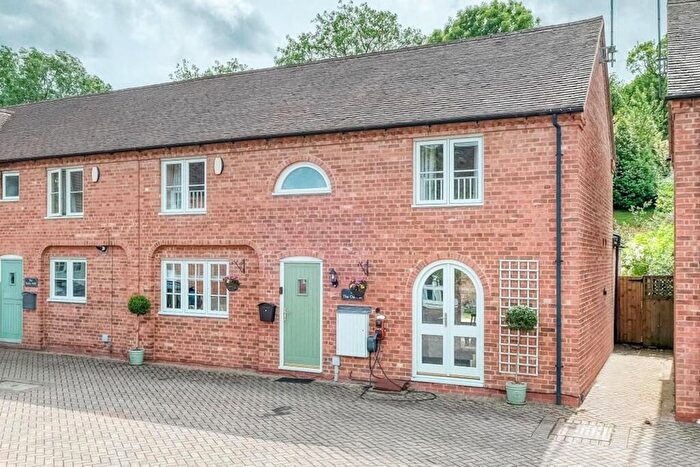 4 Bedroom Semi Detached House For Sale In Mill Court, Alvechurch, B48