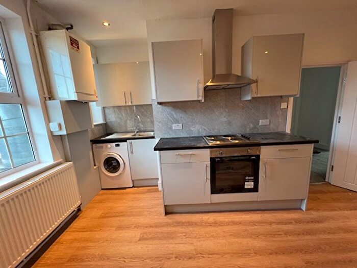 1 Bedroom Property To Rent In High Street, Edgware, HA8