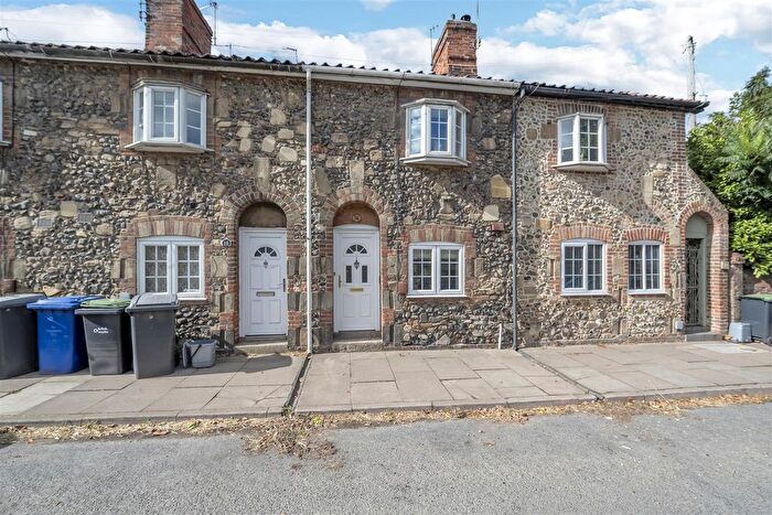 2 Bedroom Terraced House For Sale In Sicklesmere Road, Bury St. Edmunds, IP33