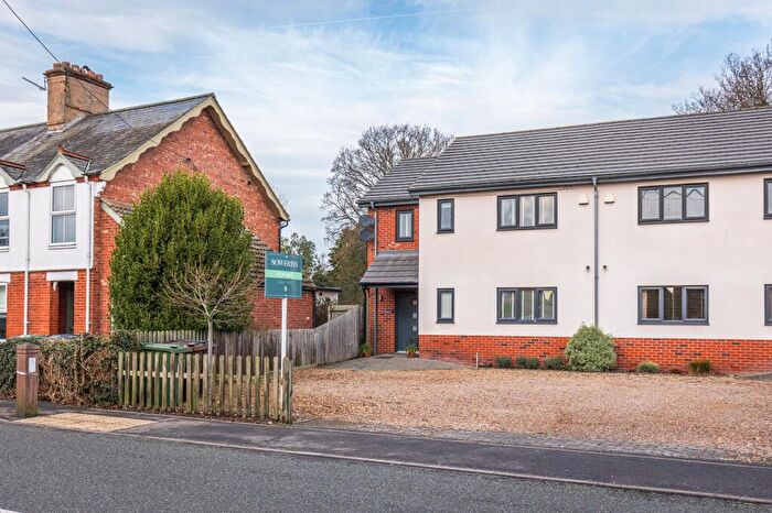 4 Bedroom Semi Detached House For Sale In Contemporary Living Close To Holt Town Centre, NR25