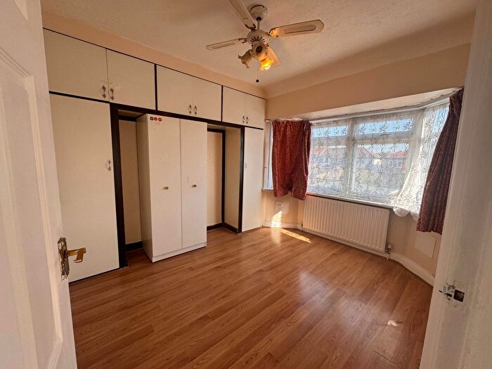 3 Bedroom Semi Detached House To Rent In Southall, UB1