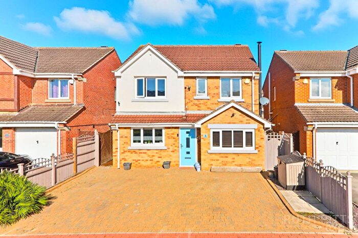 4 Bedroom Detached House For Sale In Marguerite Gardens, Upton, WF9
