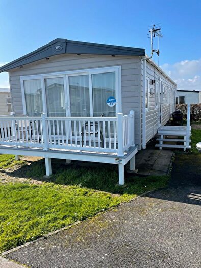 2 Bedroom Lodge For Sale In Church Farm Holiday Village, Pagham, PO21