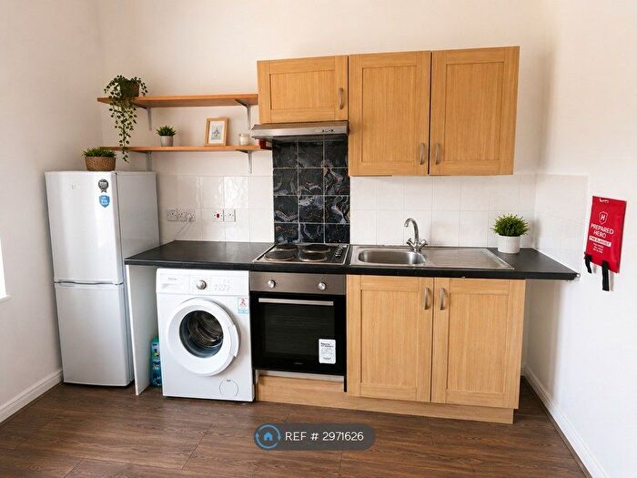 1 Bedroom Flat To Rent In Grange Road, Enfield, N18