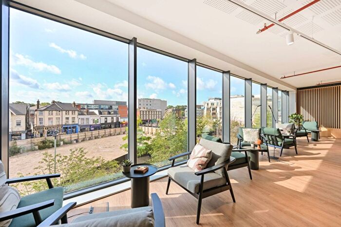 2 Bedroom Flat To Rent In Hornby House, Maidenhead, SL6