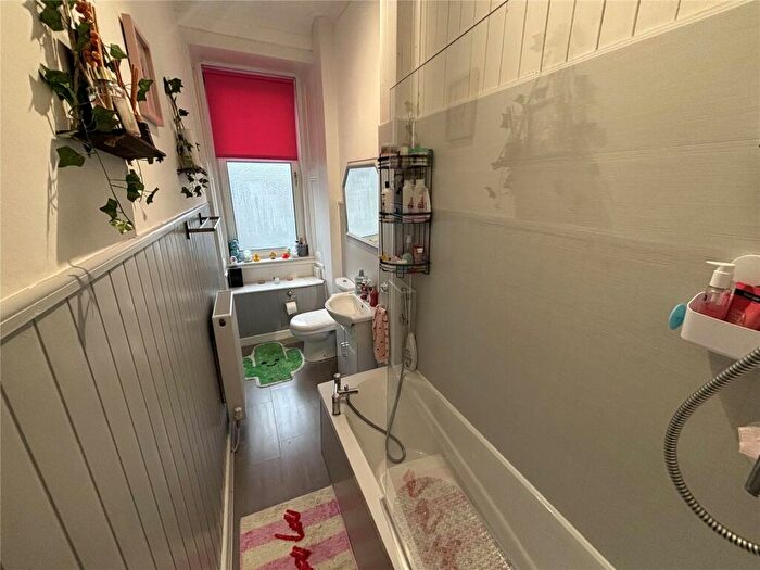 1 Bedroom Flat For Sale In Manse Street, Renfrew, Renfrewshire, PA4