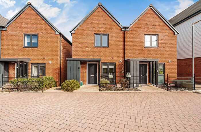 2 Bedroom Semi-Detached House For Sale In Edington Way, Kings Hill, West Malling, ME19