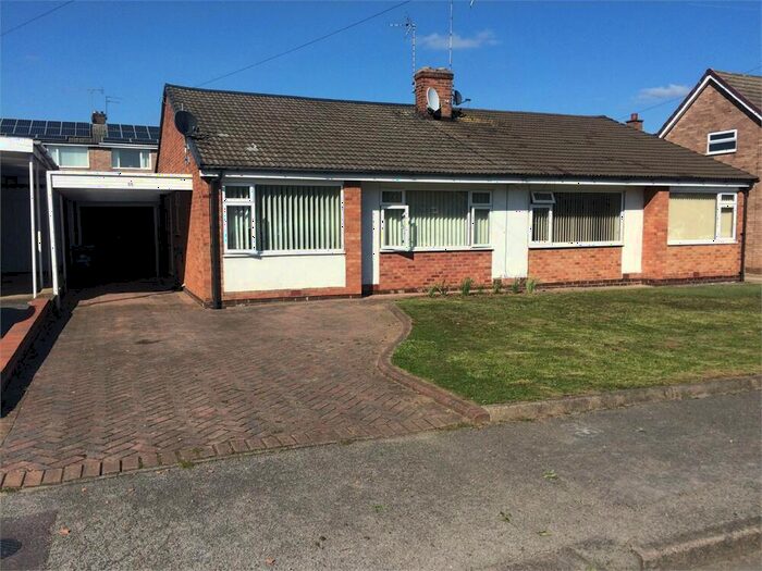 2 Bedroom Semi-Detached Bungalow For Sale In Windsor Road, Carlton-in-Lindrick, Worksop, S81