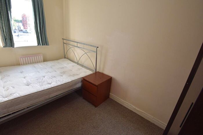 4 Bedroom Town House To Rent In Bold Street, Hulme, Manchester. ., M15