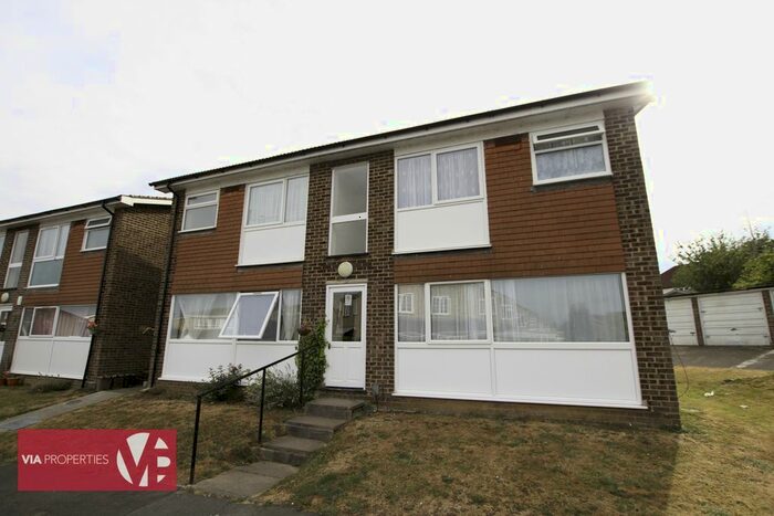 1 Bedroom Flat To Rent In Virgil Drive, Broxbourne, EN10