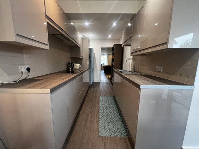 2 Bedroom Semi-Detached House To Rent In Ashford, Surrey, TW15