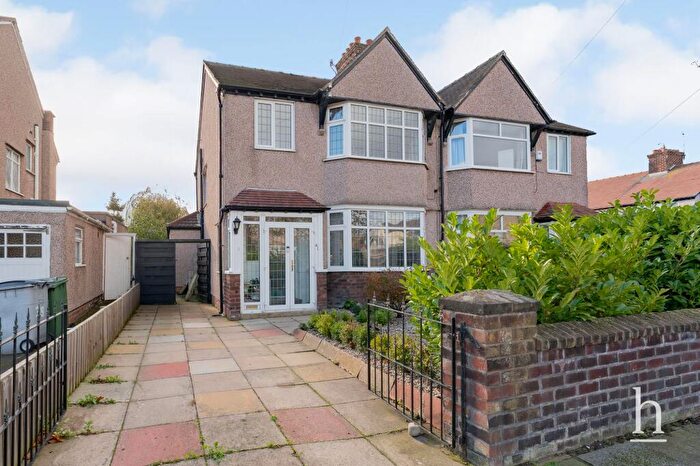 3 Bedroom Semi Detached House For Sale In Gloucester Road, Wallasey, CH45
