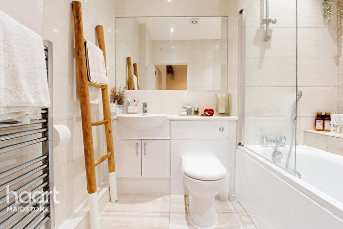 2 Bedroom Apartment For Sale In Knightrider Street, Maidstone, ME15